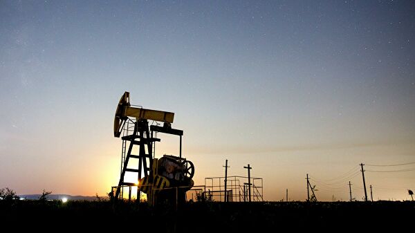 Цена нефти WTI выросла до 10 долларов в последний день торгов